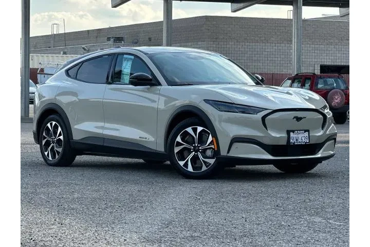 $31990 : Ford Mustang Mach-E 2025 Sel image 1