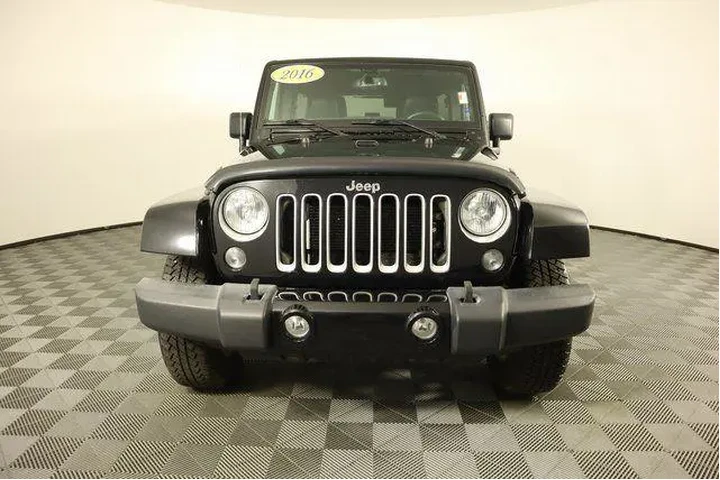 $19595 : Jeep Wrangler Unlimited 2016 image 10