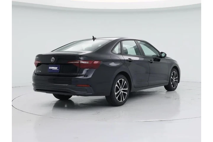 $21998 : Volkswagen Jetta 2024 Sport image 8