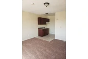 $1400 : 0/1 140 e. Manchester ave. thumbnail