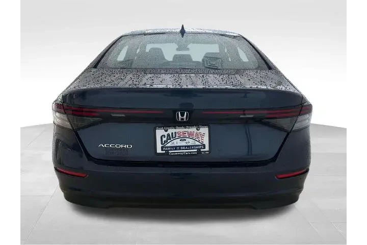 $24908 : Honda Accord 2024 EX 4dr Sed image 1