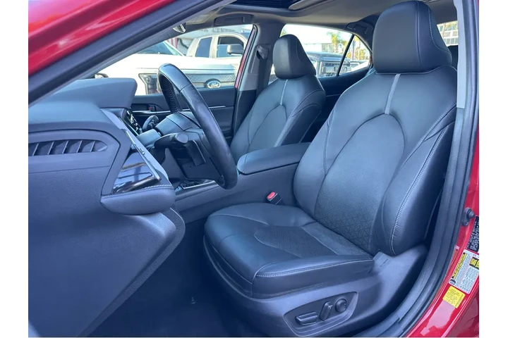 $24977 : 2022 Camry Hybrid XSE image 9
