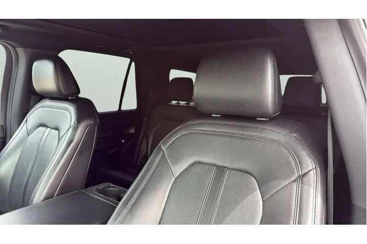 $31591 : Ford Expedition 2021 4x2 Lim image 9