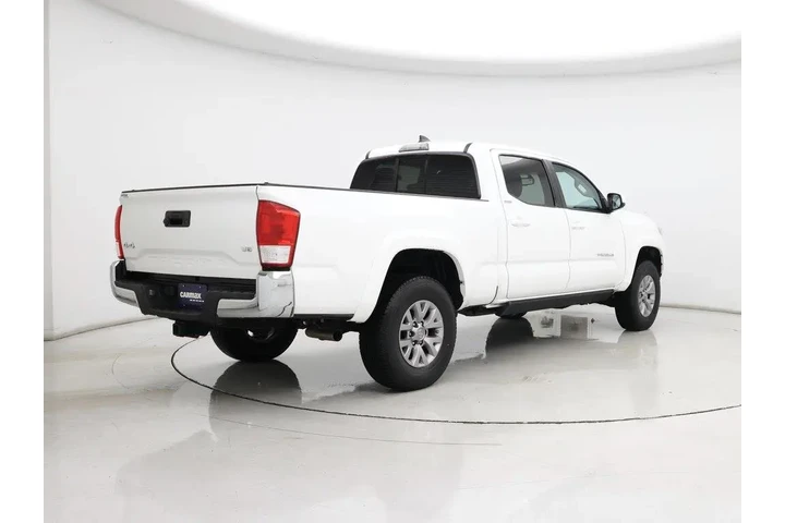 $30998 : Toyota Tacoma 2017 4x4 SR5 V image 8