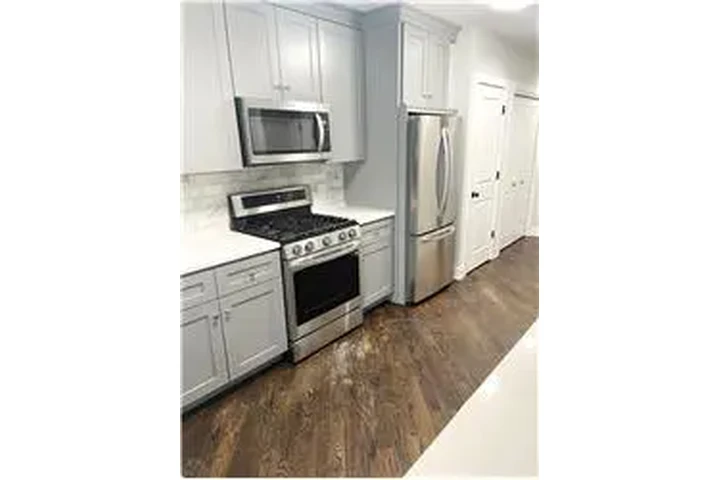 $3750 : Rental property with 3 bedro image 7