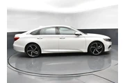 $15995 : Honda Accord 2020 Sport 4dr thumbnail