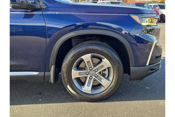 $38471 : Honda Pilot 2023 AWD EX-L 4d image 10