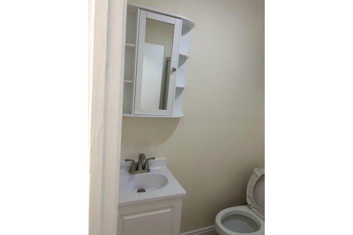 $1600 : 1600 estudio image 5