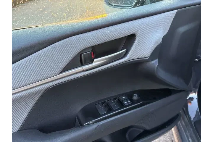 $30000 : Toyota Camry 2025 SE 4dr Sed image 8