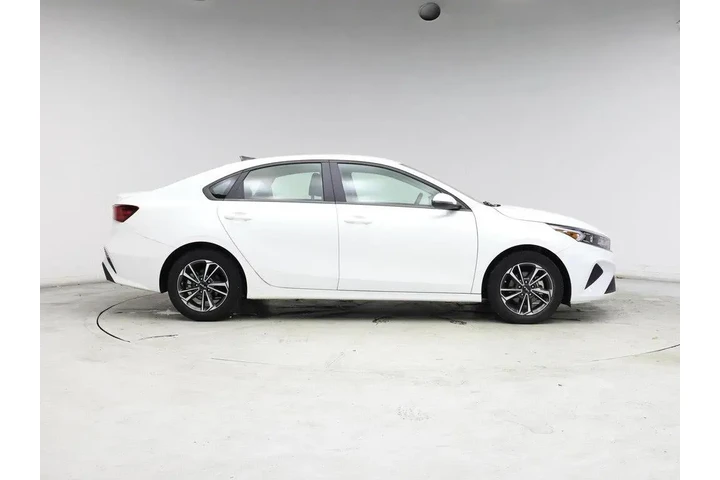 $19998 : Kia Forte 2024 LXS 4dr Sedan image 7