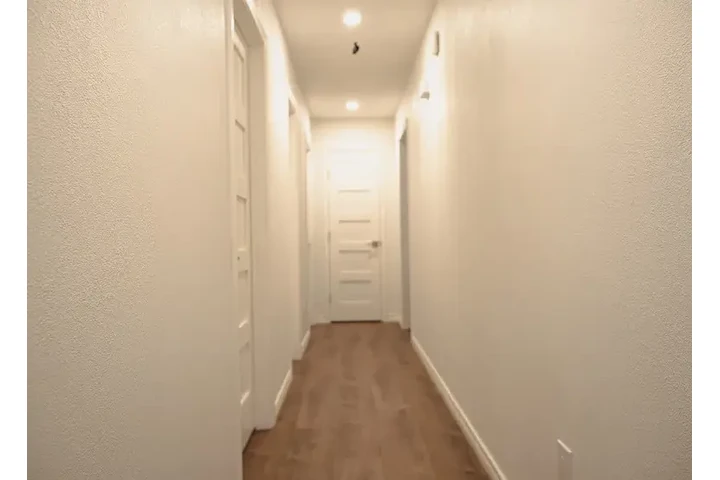 $1700 : HOUSE RENT IN DALLAS TAXES image 4