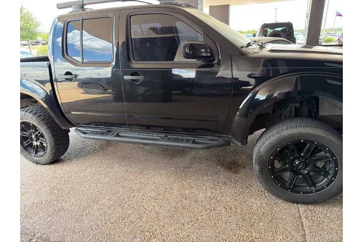 $20033 : Nissan Frontier 2018 4x4 PRO image 6