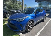 Toyota C-HR 2020 XLE 4dr Cro