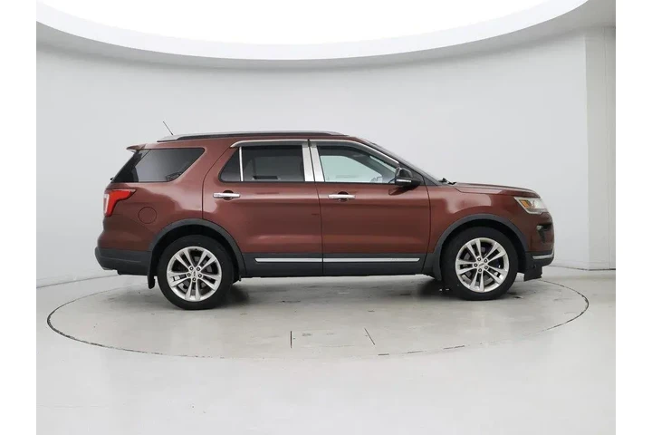 $17998 : Ford Explorer 2018 AWD XLT 4 image 7
