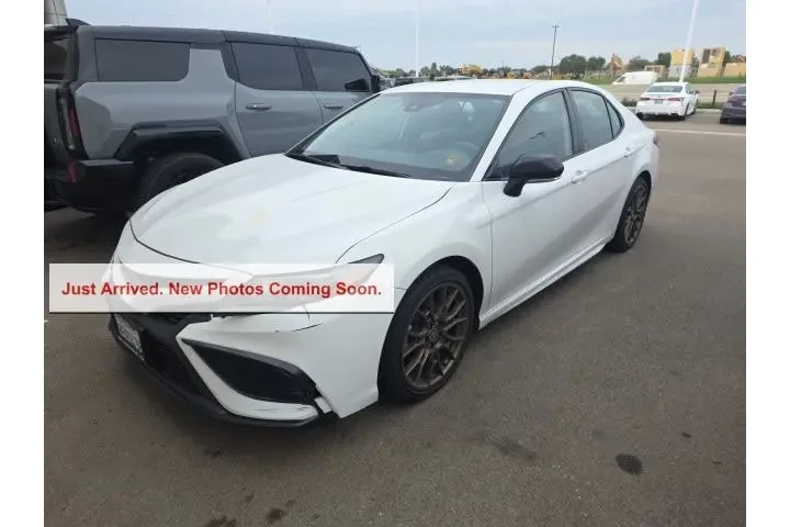 $26500 : Toyota Camry 2023 SE Nightsh image 3