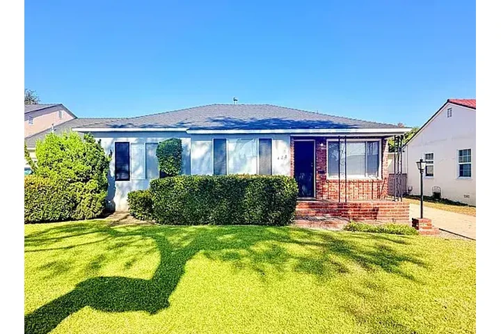 $2250 : CASA☎️N 6th St, Montebello,CA☎ image 1