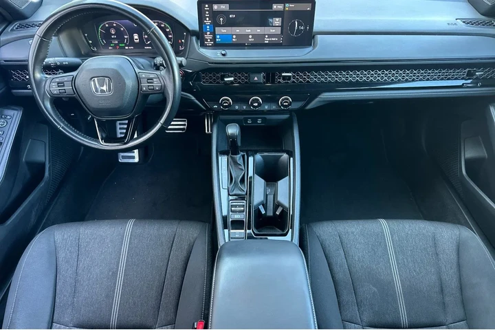 $26500 : Honda Accord Hybrid 2024 Spo image 6