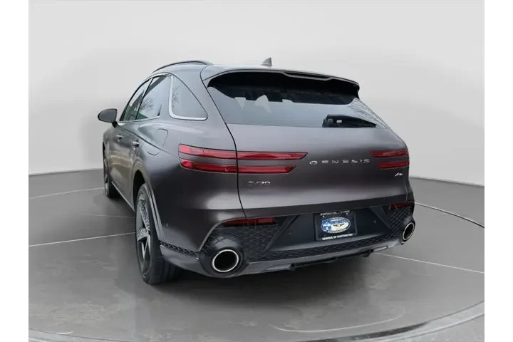 $38897 : Genesis GV70 2023 AWD 2.5T S image 4