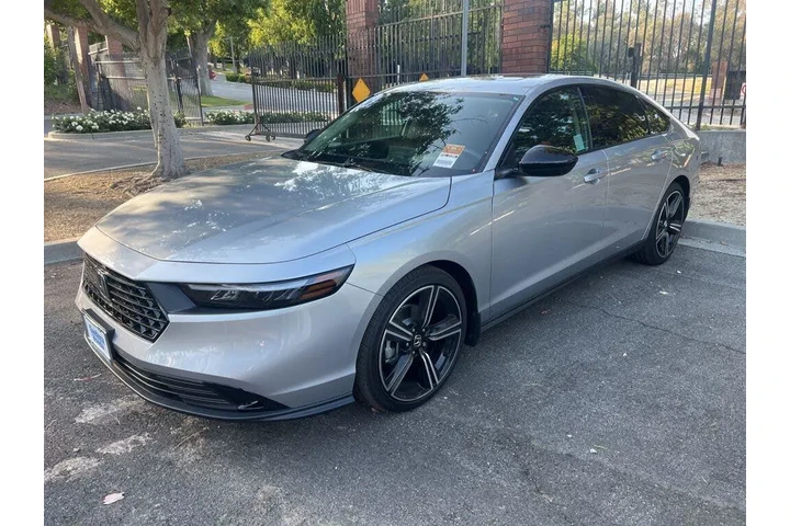 $29999 : Honda Accord 2026 SE 4dr Sed image 1