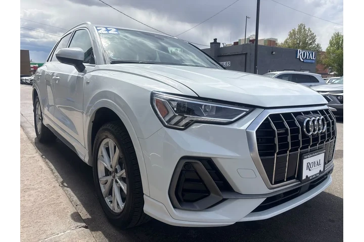 $27995 : 2022 Q3 Premium Plus 45 TFSI image 2