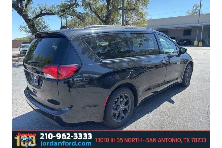 $18226 : Chrysler Pacifica 2020 Touri image 6