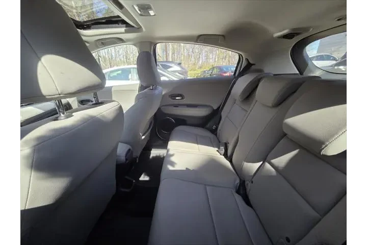 $13500 : Honda HR-V 2016 EX-L 4dr Cro image 9