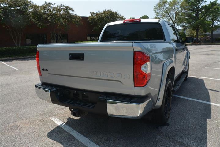 2017 Tundra SR5 image 7