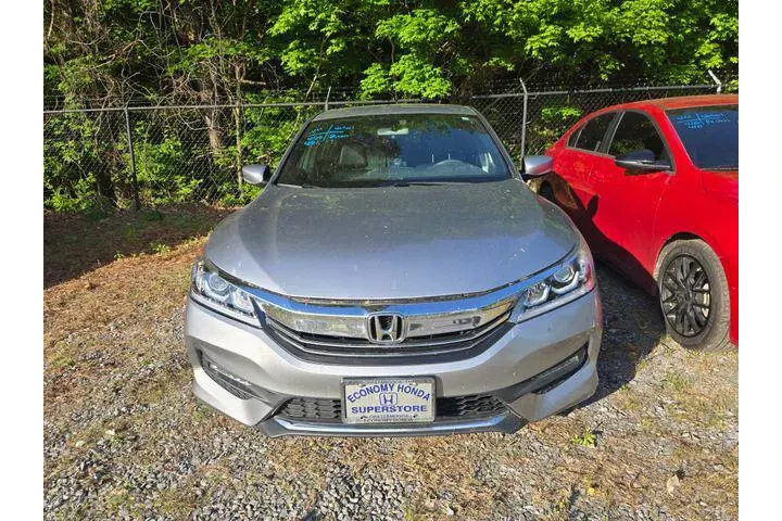$15071 : Honda Accord 2017 Sport Spec image 2