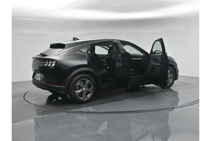 $29600 : Ford Mustang Mach-E 2023 Sel image 6