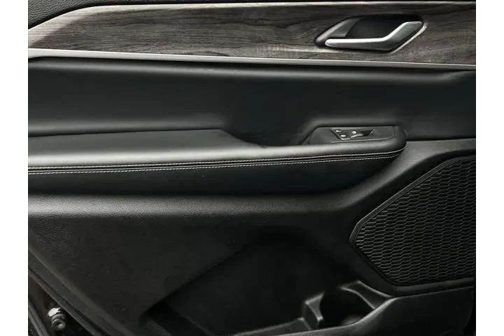 $28400 : Jeep Grand Cherokee L 2024 4 image 10