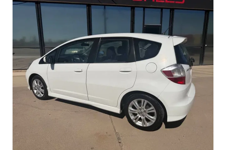 $8495 : 2011 Fit Sport image 7