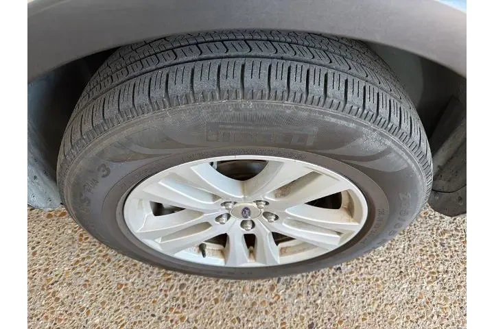 $11921 : Ford Explorer 2018 AWD XLT 4 image 6