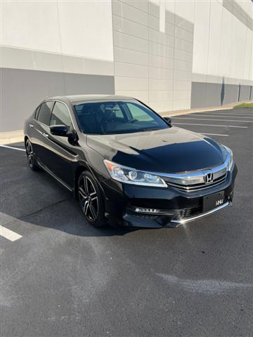 $13995 : 2017 Accord Sport CVT image 4