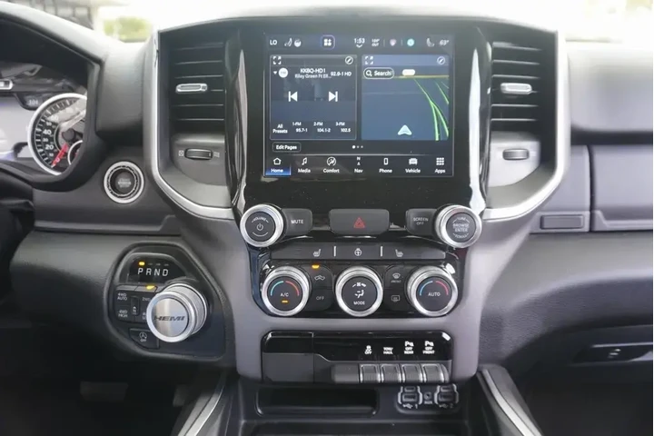 $39988 : Ram 1500 2022 4x4 Big Horn 4 image 8