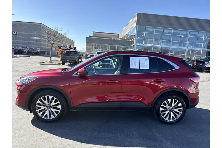 $24418 : Ford Escape 2022 AWD Titaniu image 2