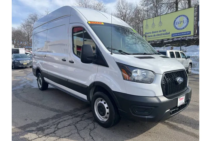 $25499 : 2022 Transit 250 image 3