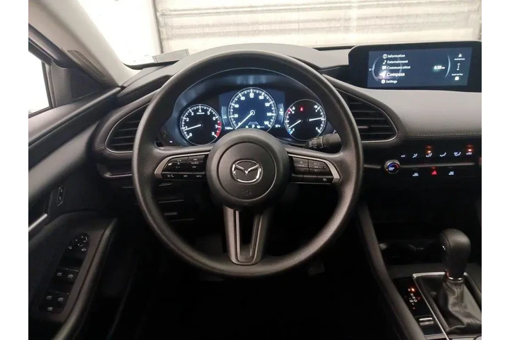$23998 : Mazda Mazda3 Sedan 2025 2.5 image 10