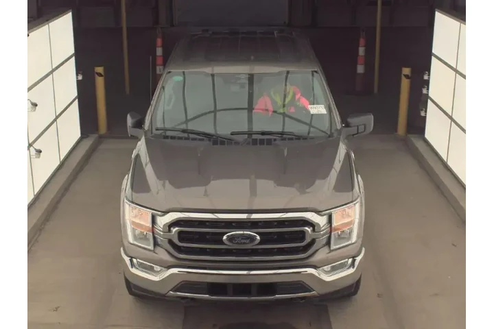 $39799 : Ford F-150 2023 4x4 XLT 4dr image 3