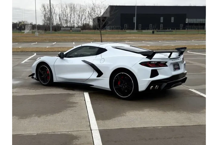 $63950 : 2021 Corvette Stingray image 3