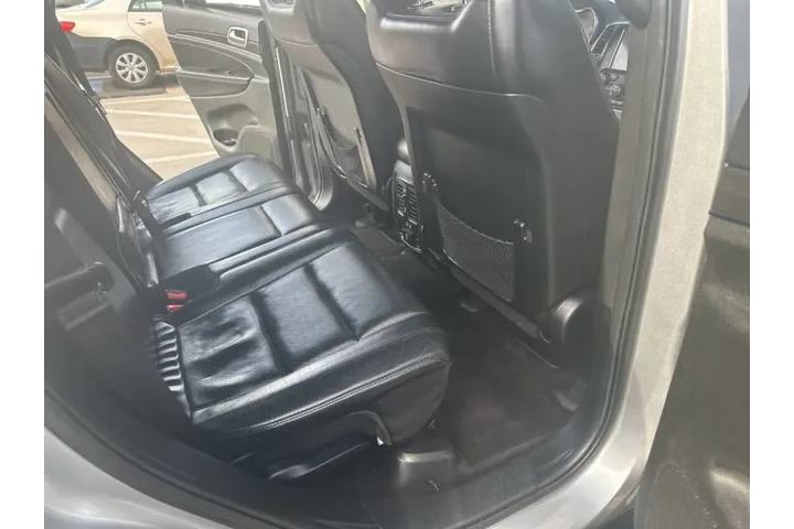 2018 Grand Cherokee Limited image 6