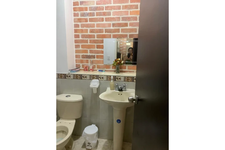 $1100000 : Alquilo Apto 1 Habitación image 2