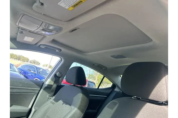 $11860 : Hyundai ELANTRA 2020 Value E image 10