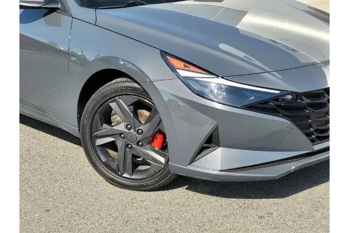 $23600 : Hyundai ELANTRA 2023 SEL 4dr image 9