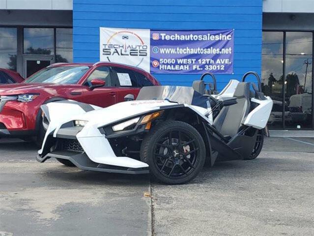 $15995 : 2021 Polaris Slingshot image 3