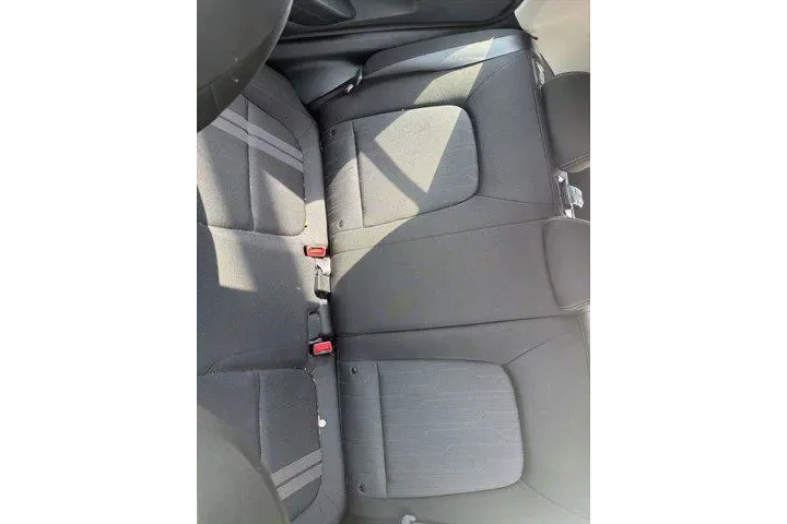 $15936 : Hyundai VENUE 2023 SEL 4dr C image 4