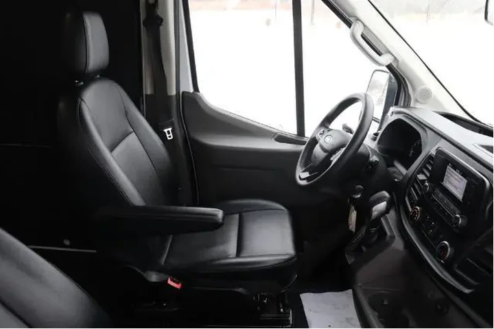 $37950 : Ford Transit 2024 250 3dr LW image 7