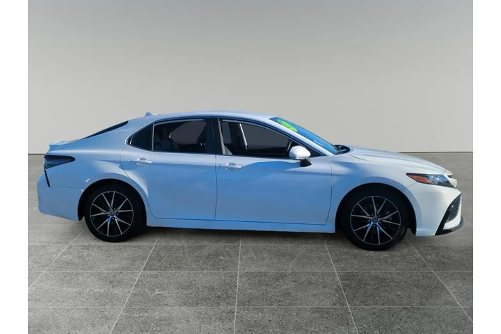 $30349 : Toyota Camry Hybrid 2023 SE image 6