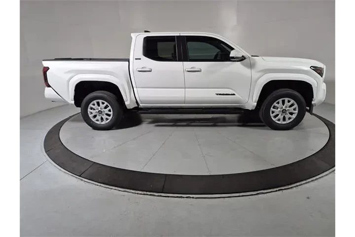 $37874 : Toyota Tacoma 2025 4x4 SR5 4 image 6