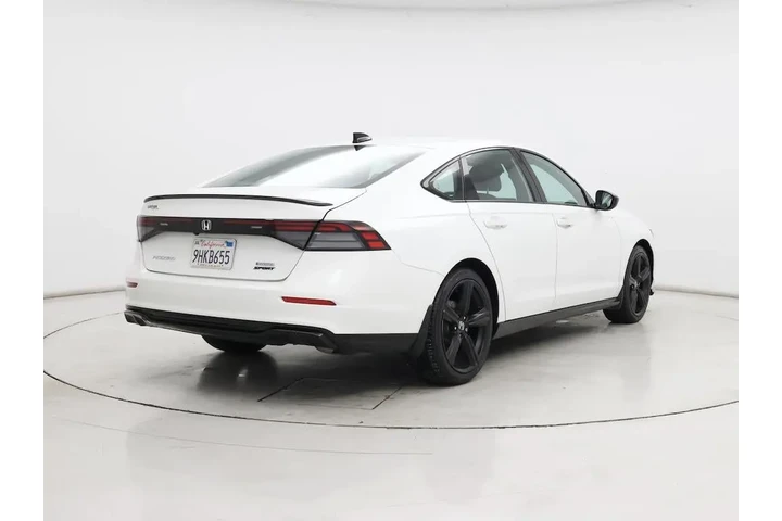 $29998 : Honda Accord Hybrid 2023 Spo image 8