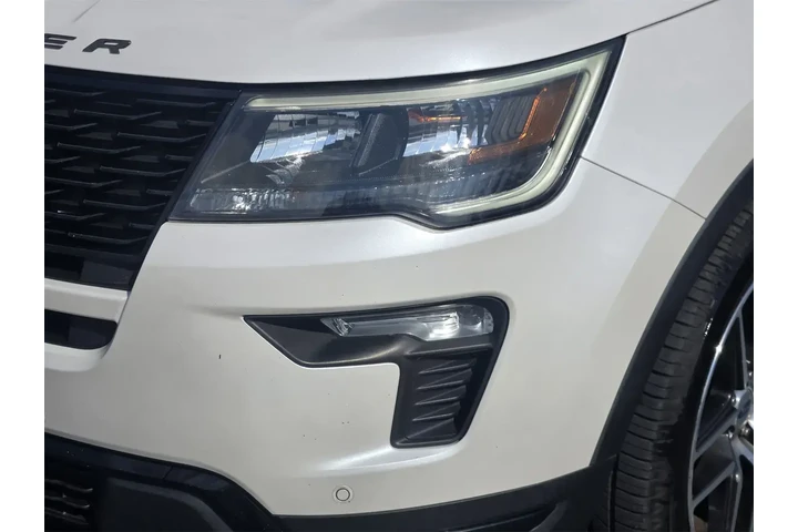 $14999 : Ford Explorer 2018 AWD Sport image 9